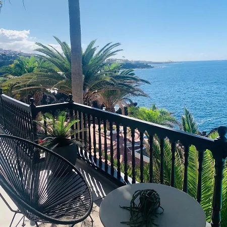 3 Bedroom Ocean Shore Apartment *